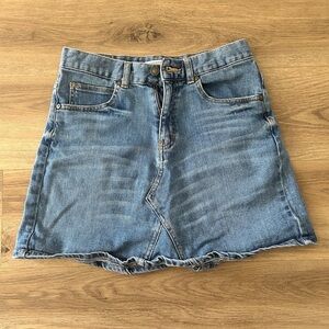 Zara Premium Denim A Line Mini Skirt Size M Zip Casual Jean Skirt- EUC